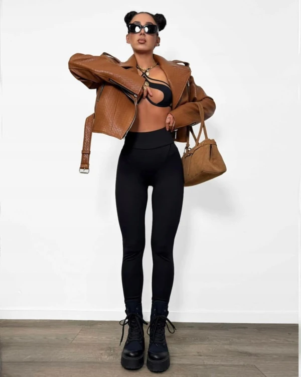 Czarne legginsy z przeszyciami elastyczne modelujące La Milla M